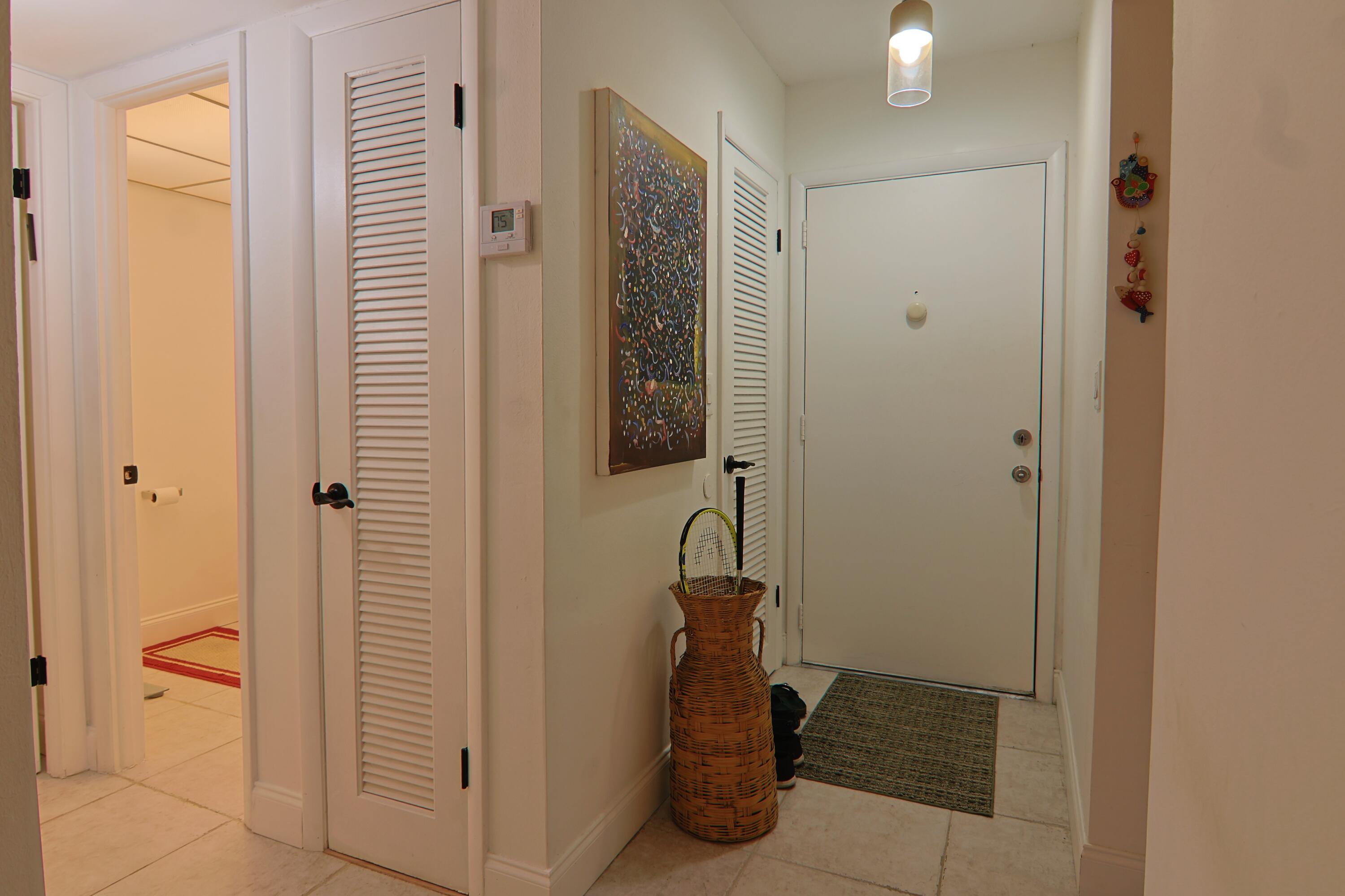 MEADOWBROOK CONDO APTS BLDG 7 - Residential