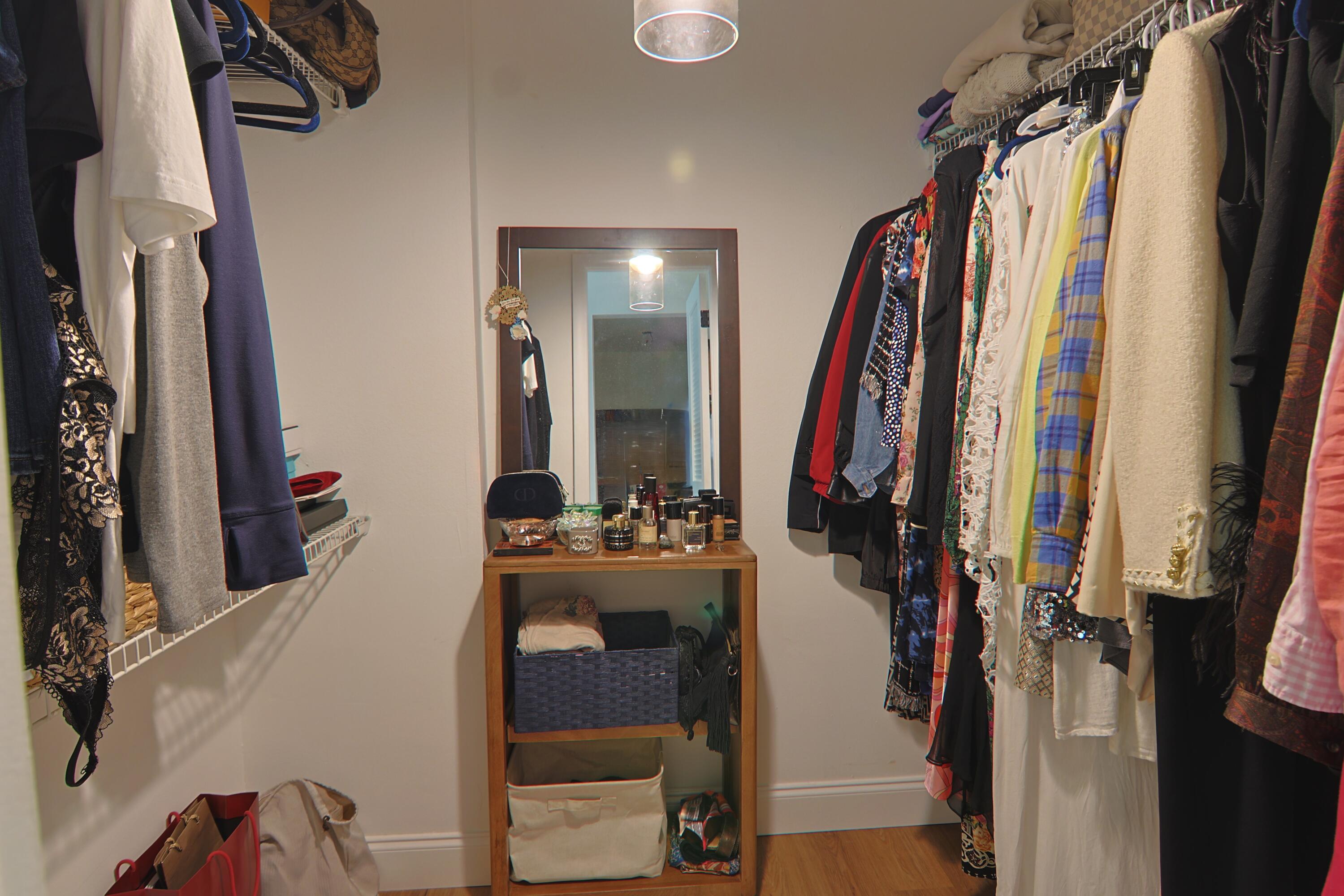 MEADOWBROOK CONDO APTS BLDG 7 - Residential