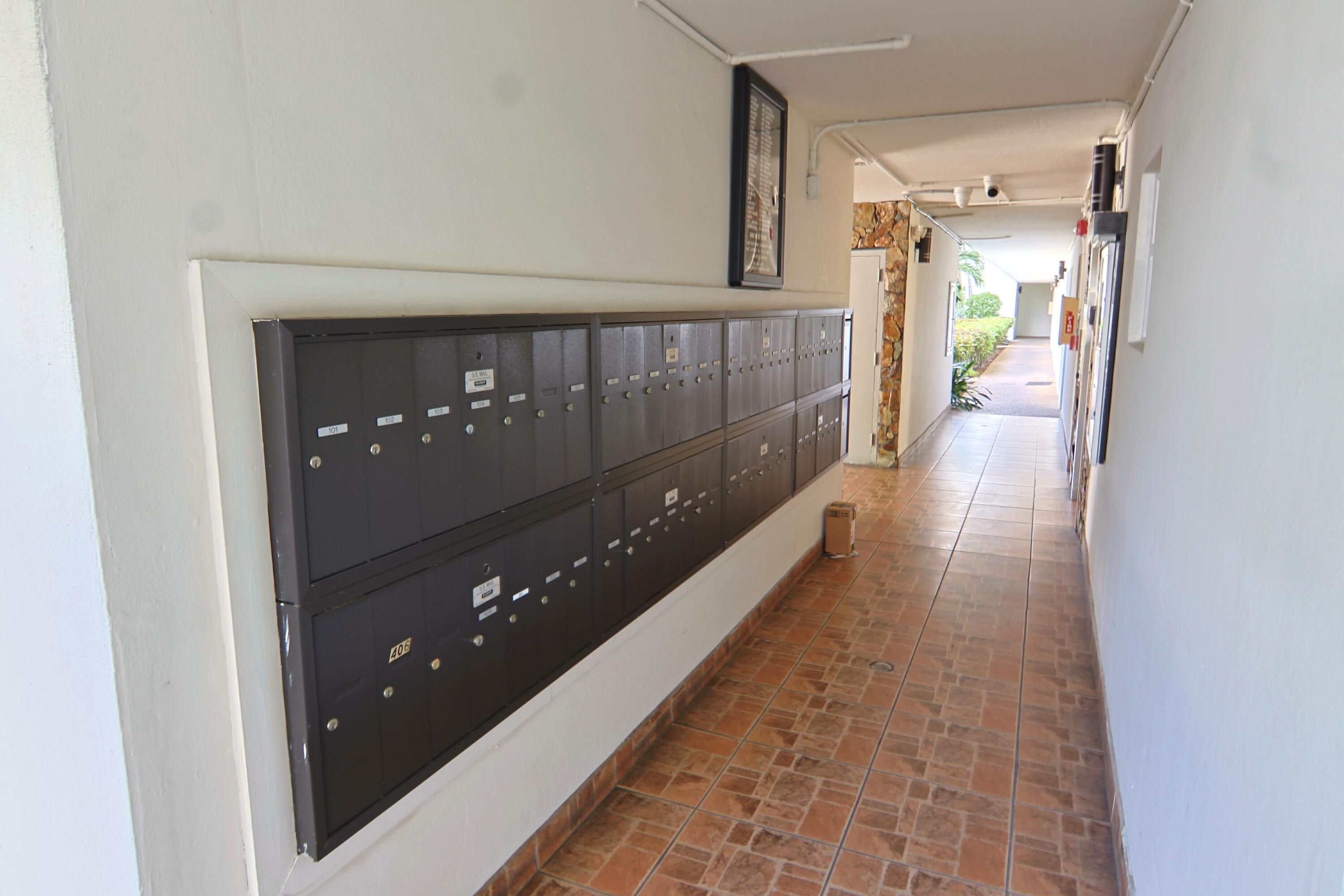 MEADOWBROOK CONDO APTS BLDG 7 - Residential