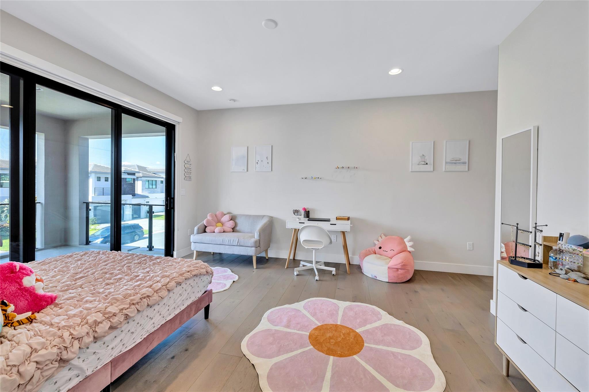 Lotus Palm - Residential