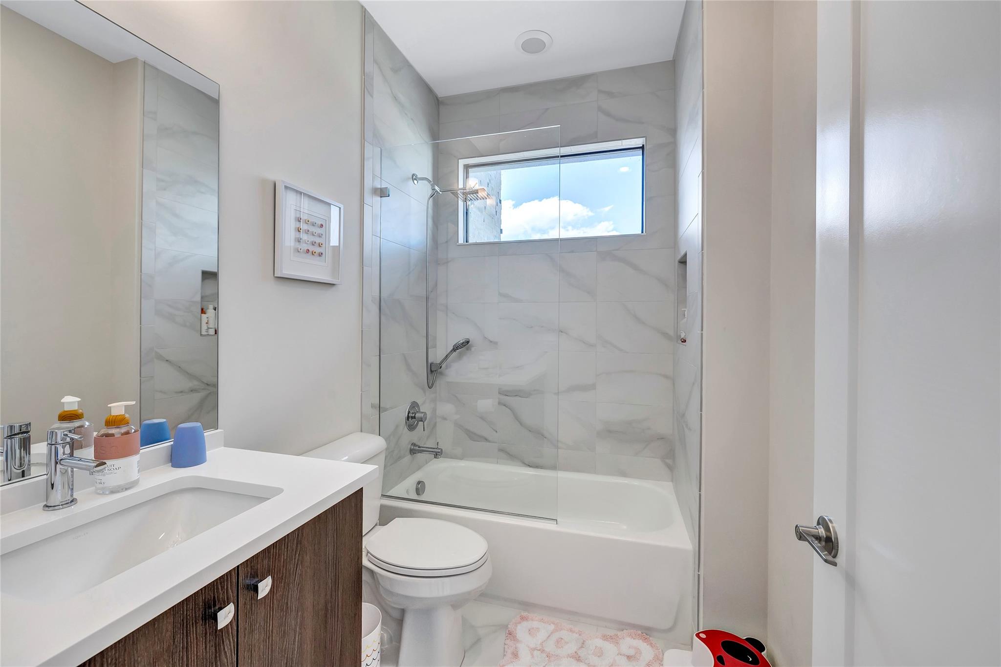 Lotus Palm - Residential