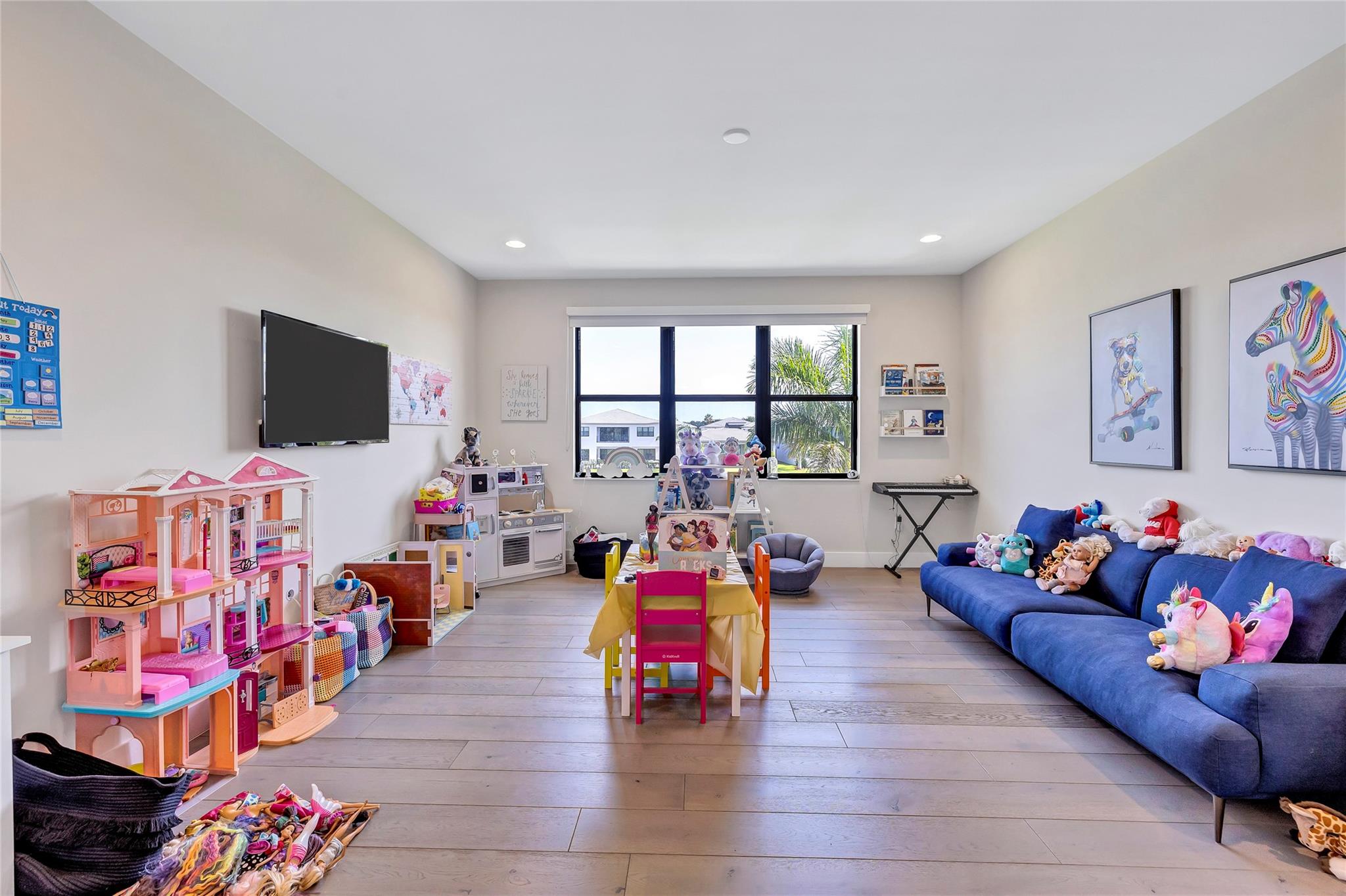 Lotus Palm - Residential