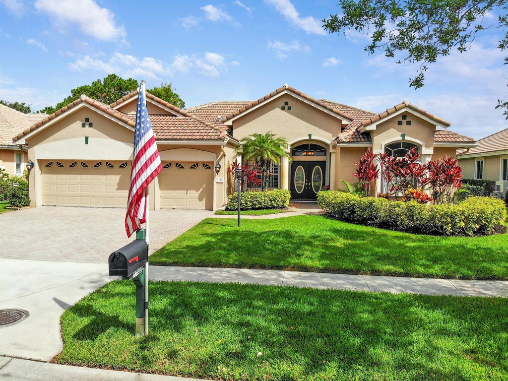 Photo of 3455 SE Fairway Oaks Trail, Stuart, FL 34997 (MLS # R11098963)