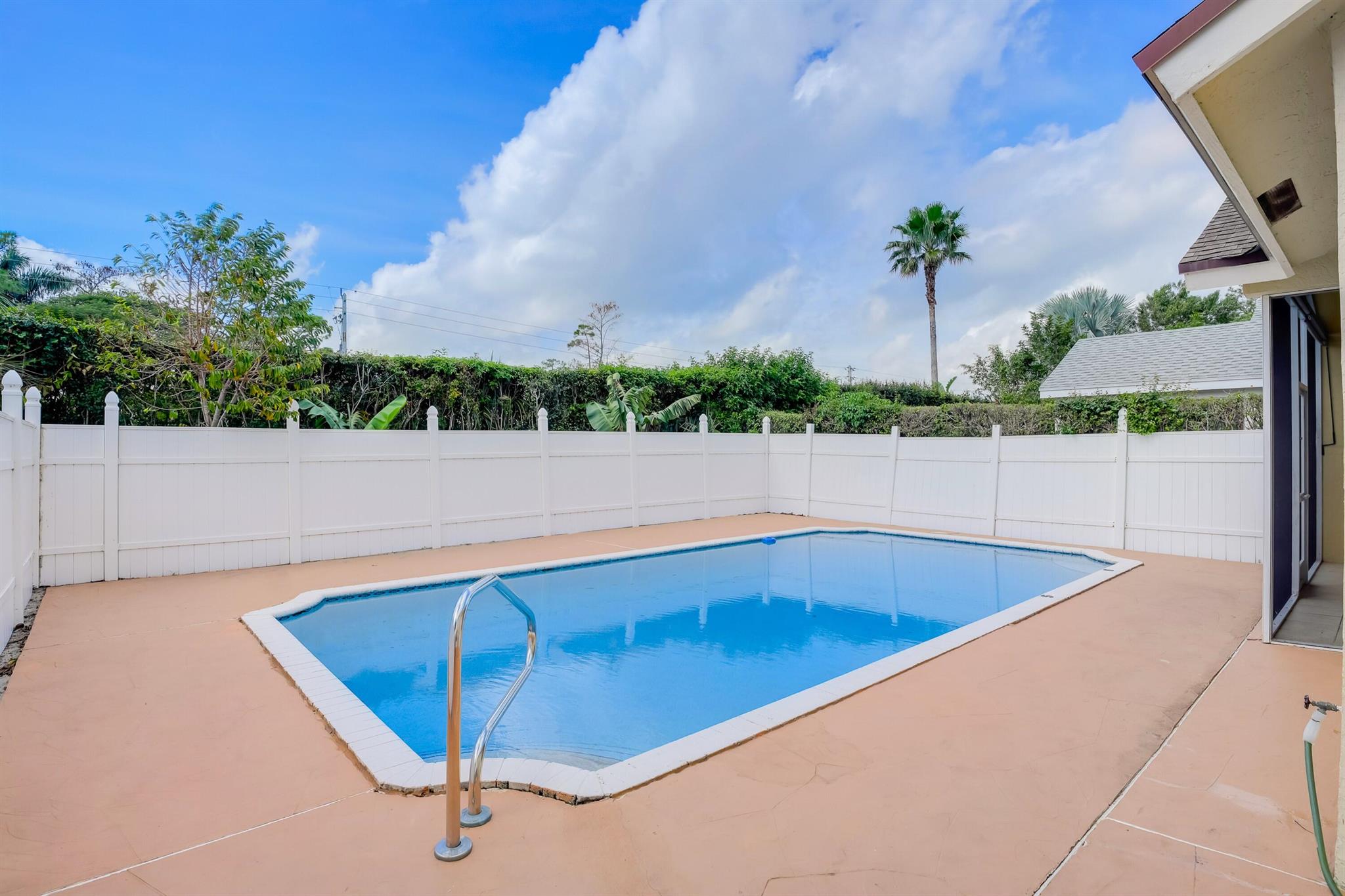 EMERALD FOREST OF WELLINGTON 2 - Residential