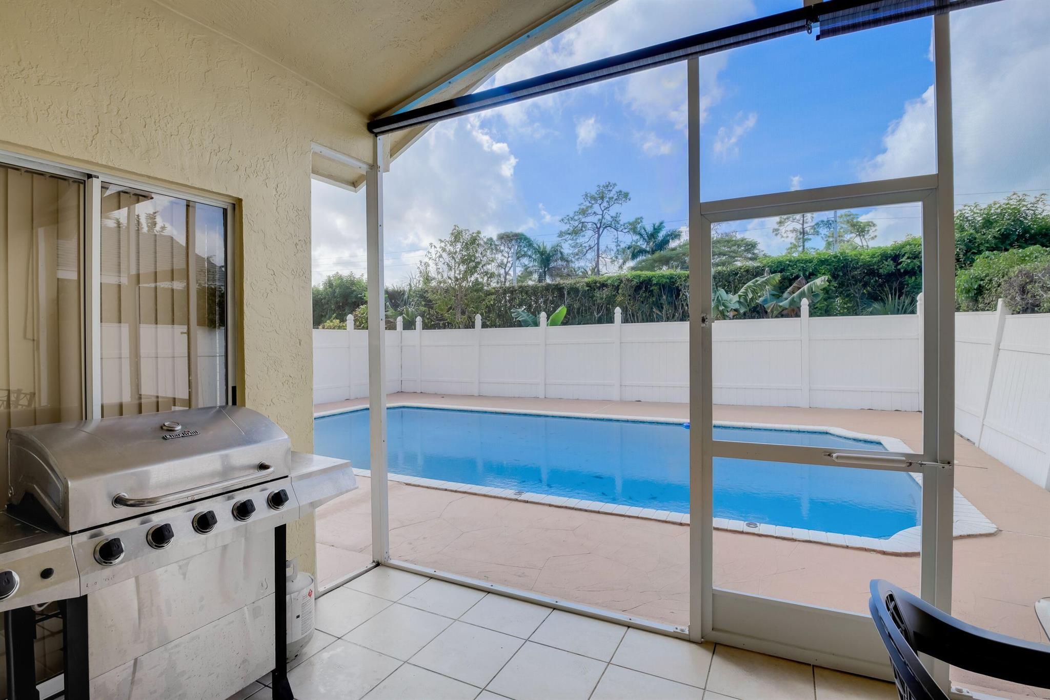 EMERALD FOREST OF WELLINGTON 2 - Residential