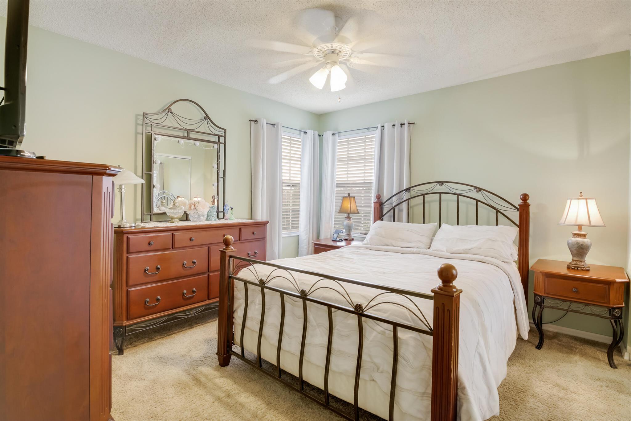 EMERALD FOREST OF WELLINGTON 2 - Residential