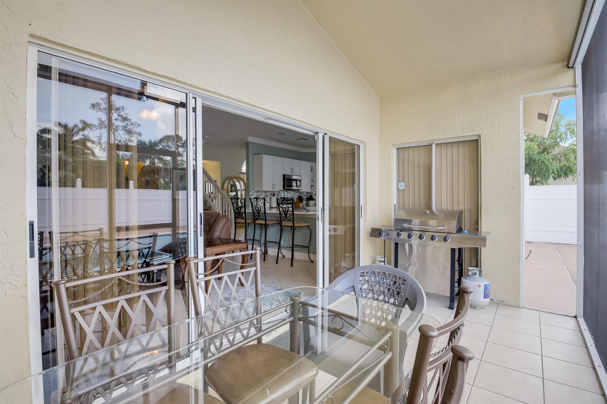 EMERALD FOREST OF WELLINGTON 2 - Residential