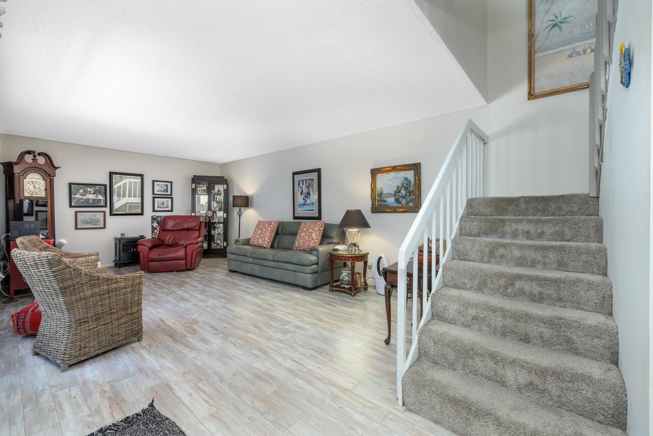 RIVER PINES - Residential