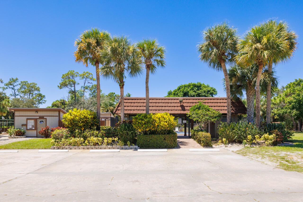 RIVER PINES - Residential