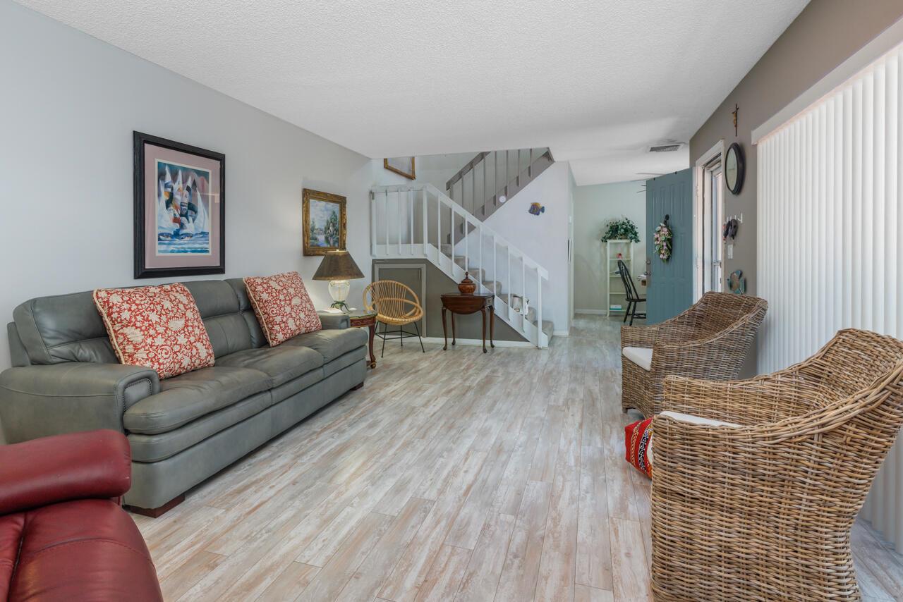 RIVER PINES - Residential