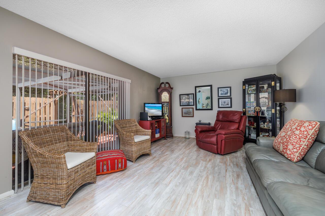 RIVER PINES - Residential