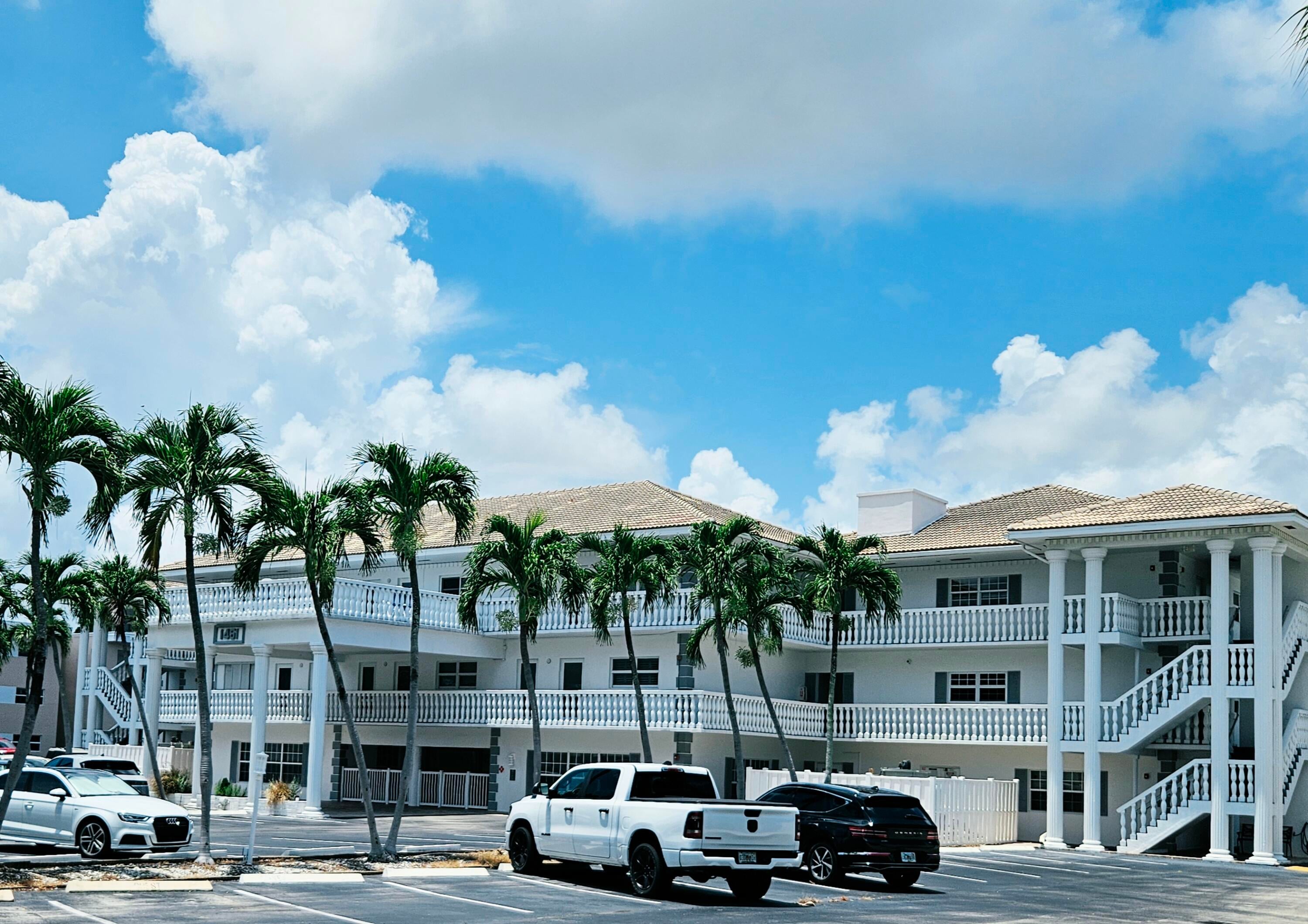 1461 S OCEAN Boulevard 311