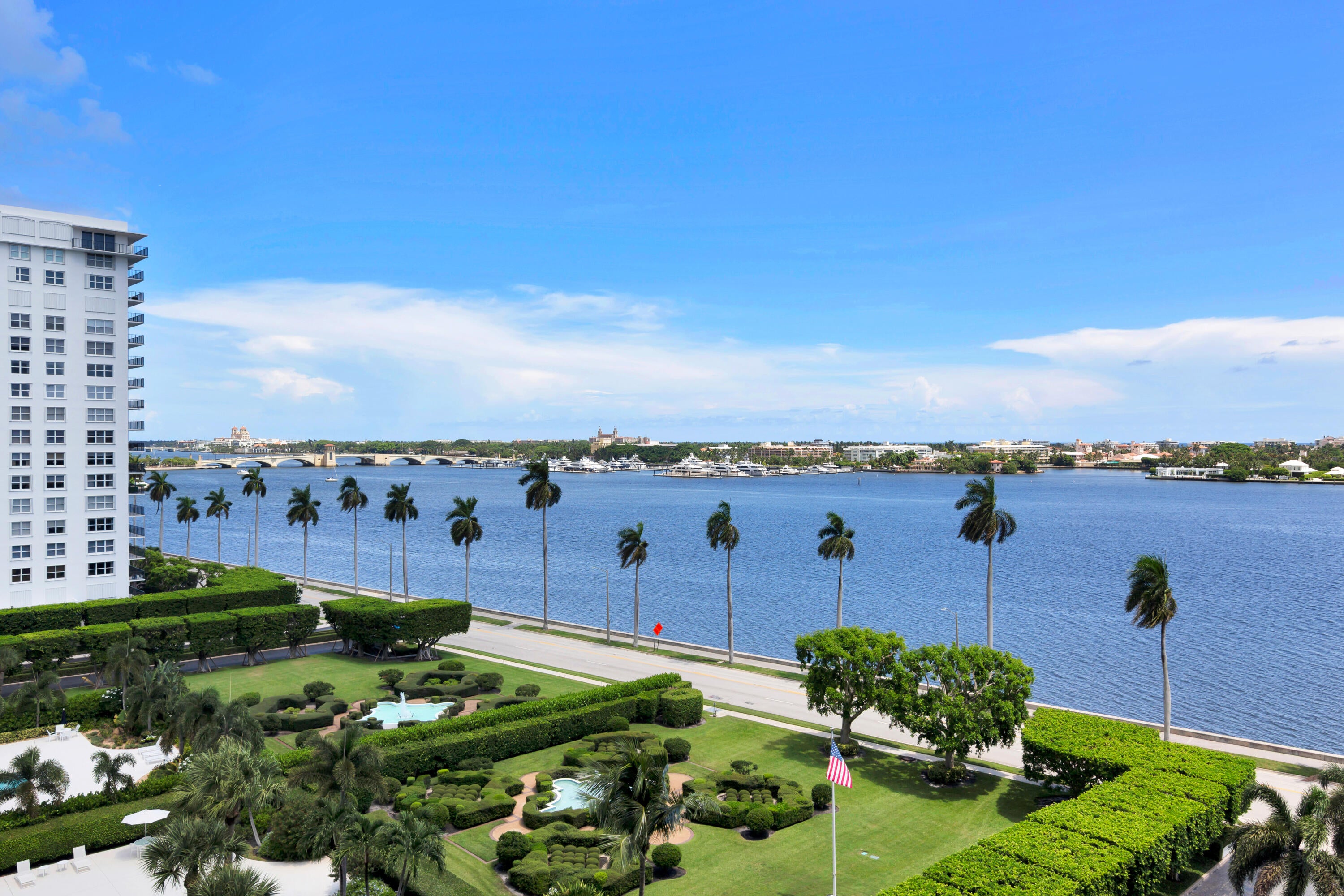1801 S FLAGLER Drive 906