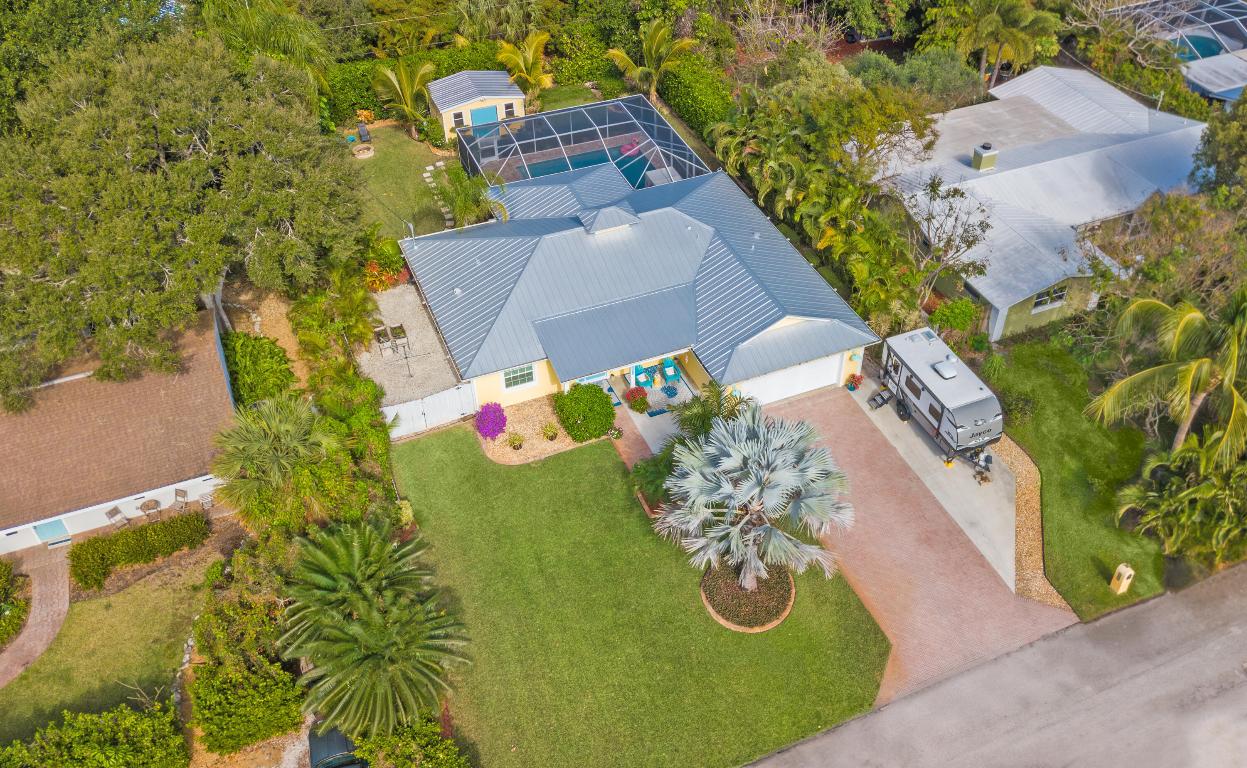 4891 SE Pompano Terrace