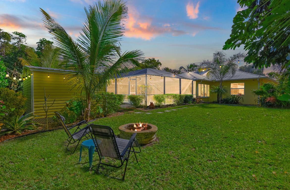 4891 SE Pompano Terrace