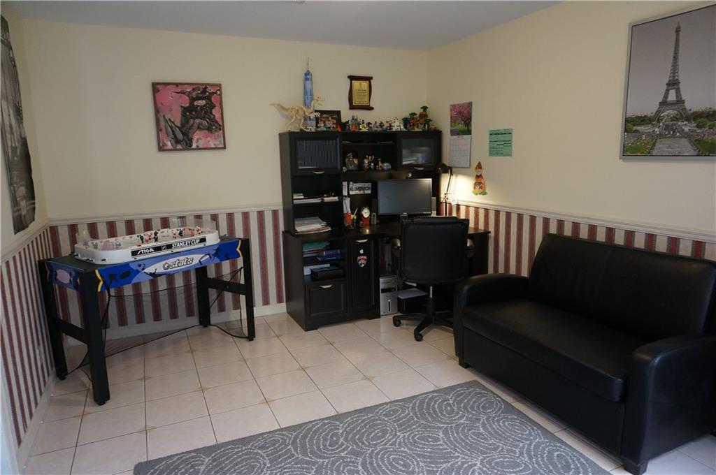 Canary Pointe - Residential