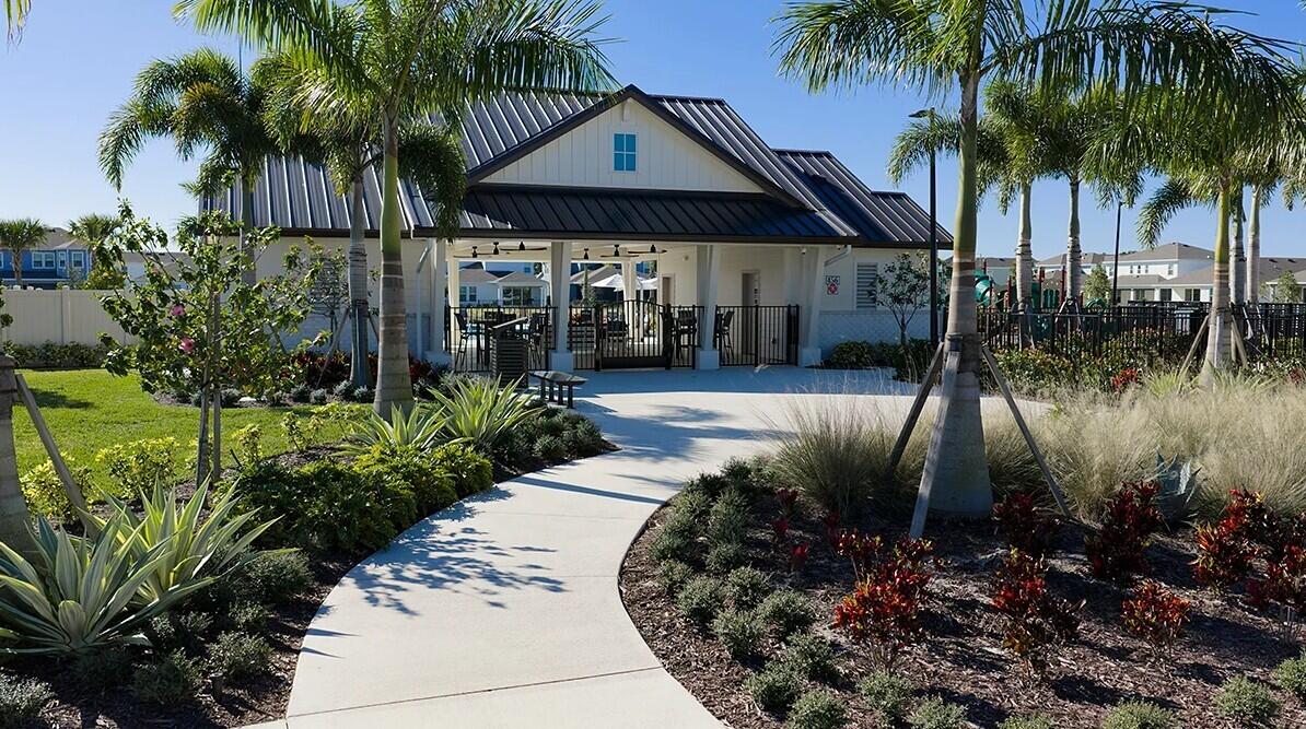 VERANDA OAKS - Residential