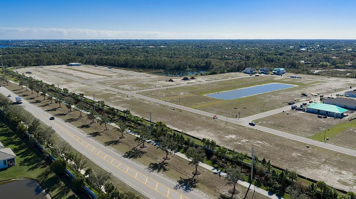 VERANDA OAKS - Residential