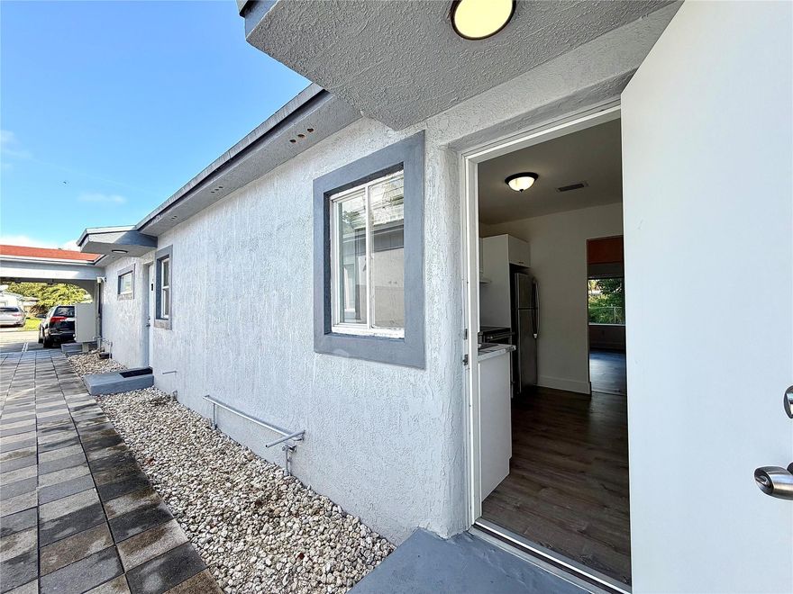 Fully renovated 1-bedroom, 1-bathroom in prime Hallandale Beach. Enjoy a brand-new kitchen, updated bath, and new flooring throughout—exceptional location close to the beach, shopping, dining, and Fort Lauderdale Airport.