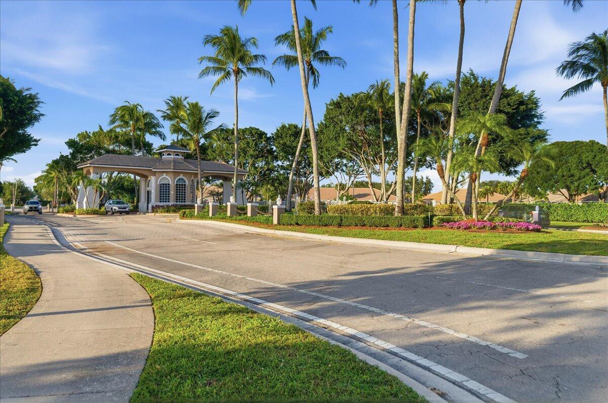 ANDROS ISLE - Residential