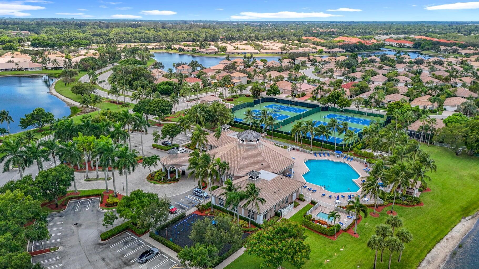 ANDROS ISLE - Residential