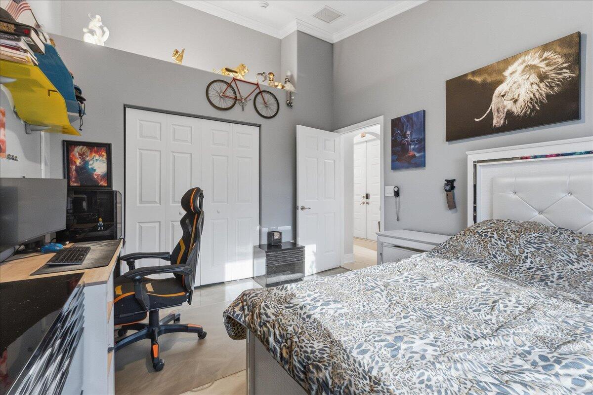 ANDROS ISLE - Residential