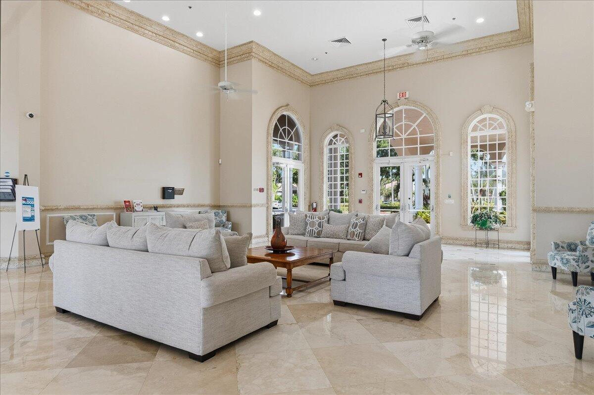 ANDROS ISLE - Residential