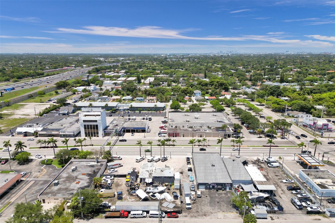 2828 Hollywood Boulevard