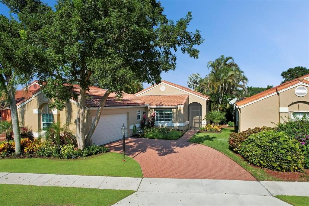 Photo of 8411 Nadmar Avenue, Boca Raton, FL 33434 (MLS # R10852098)