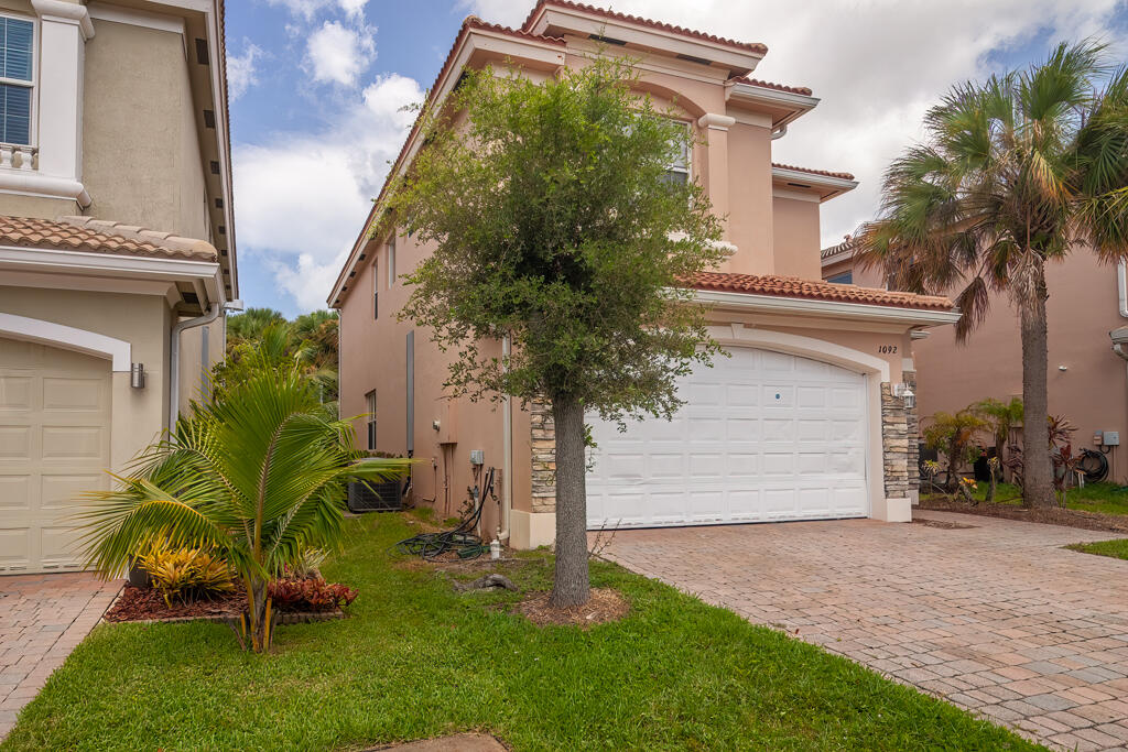 Vizcaya Falls Plat 1 - Residential