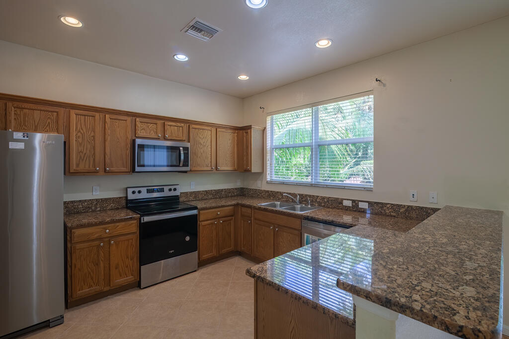 Vizcaya Falls Plat 1 - Residential