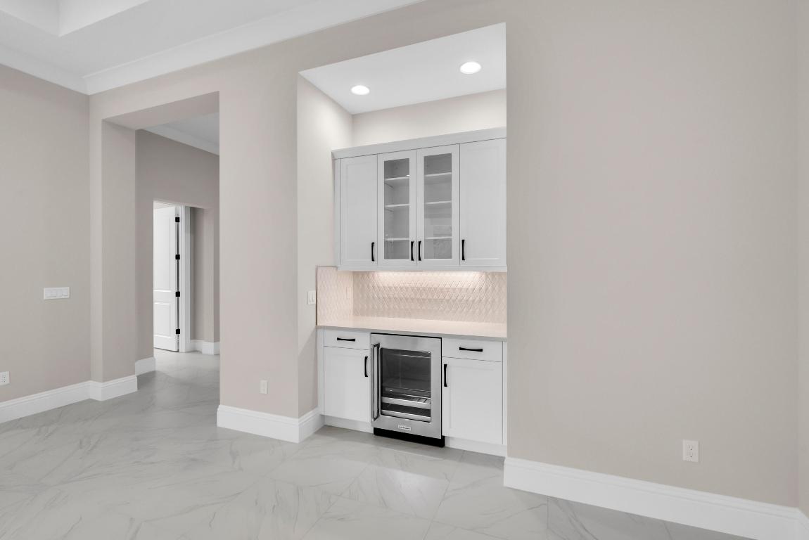 LUCAYA POINTE - PHASE 1 - Residential