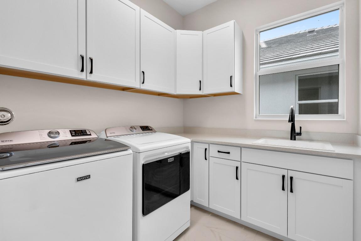 LUCAYA POINTE - PHASE 1 - Residential