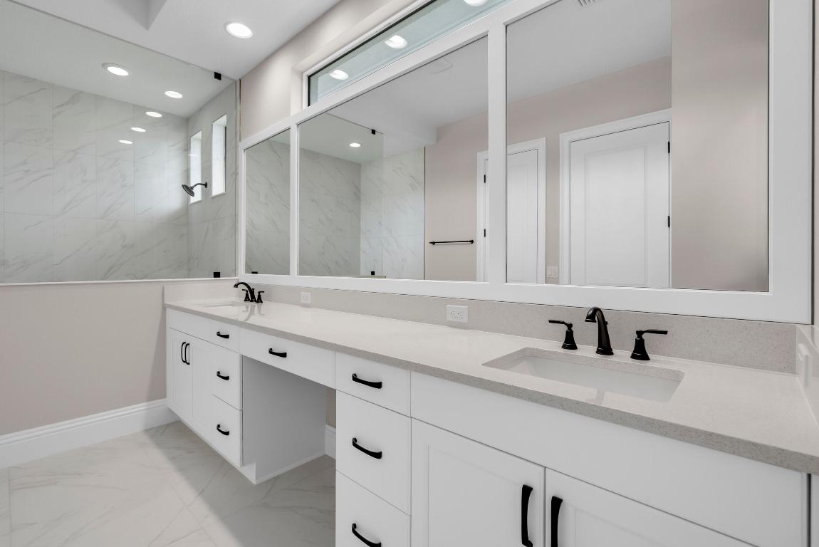 LUCAYA POINTE - PHASE 1 - Residential