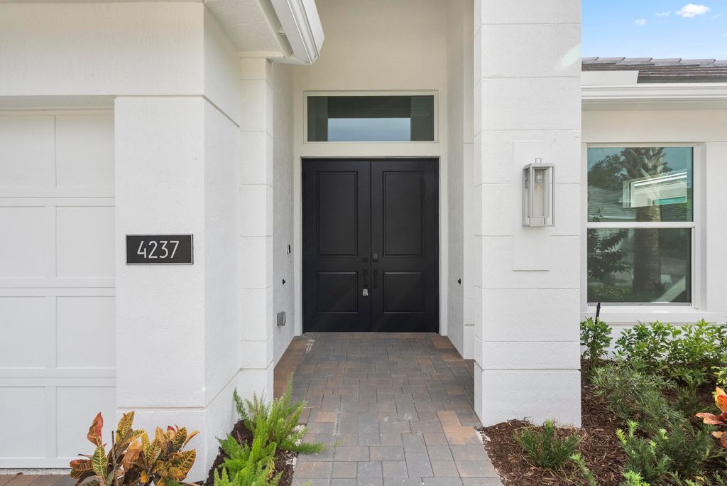 Photo of 4237 Lucaya Pointe Way, Vero Beach, FL 32967 (MLS # R11151456)