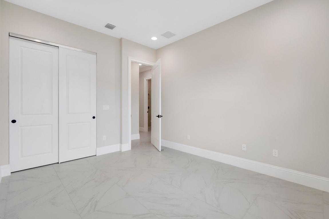 LUCAYA POINTE - PHASE 1 - Residential