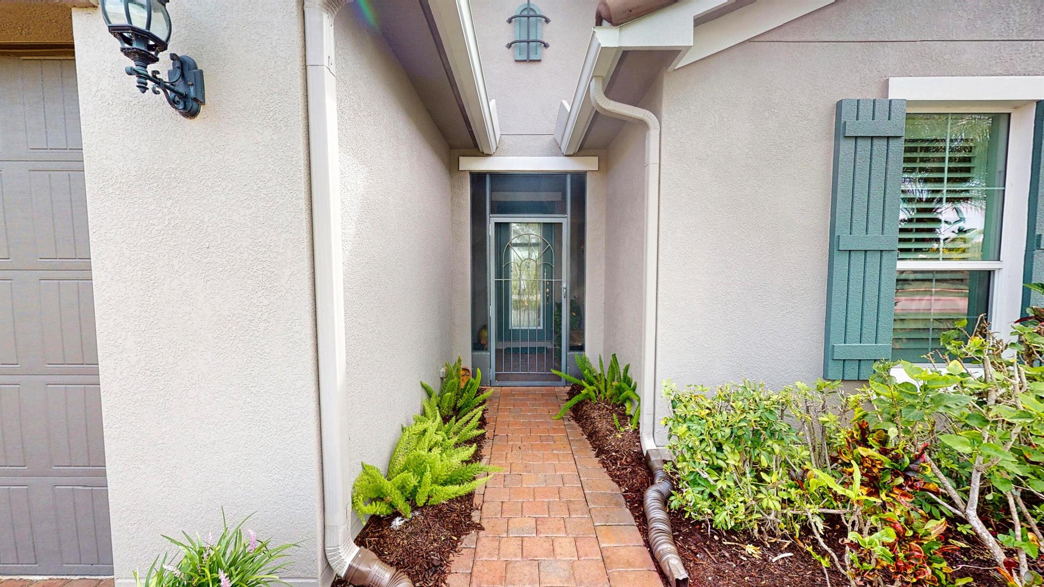 10288 SW Yellowwood Avenue, Port St Lucie, FL, 34987/$489,900 2 10288 SW Yellowwood Avenue