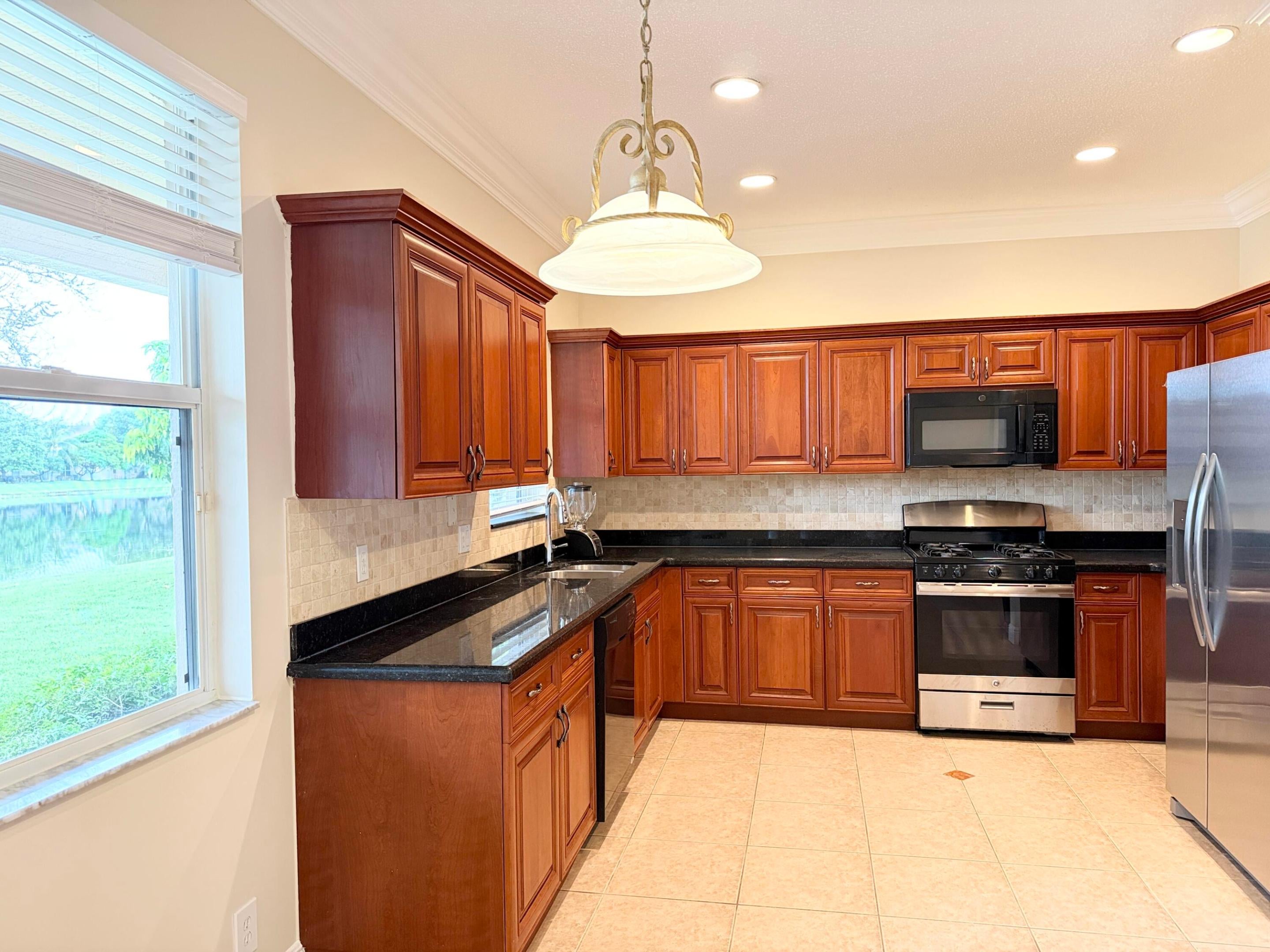 Properties 10395 Little Mustang Way