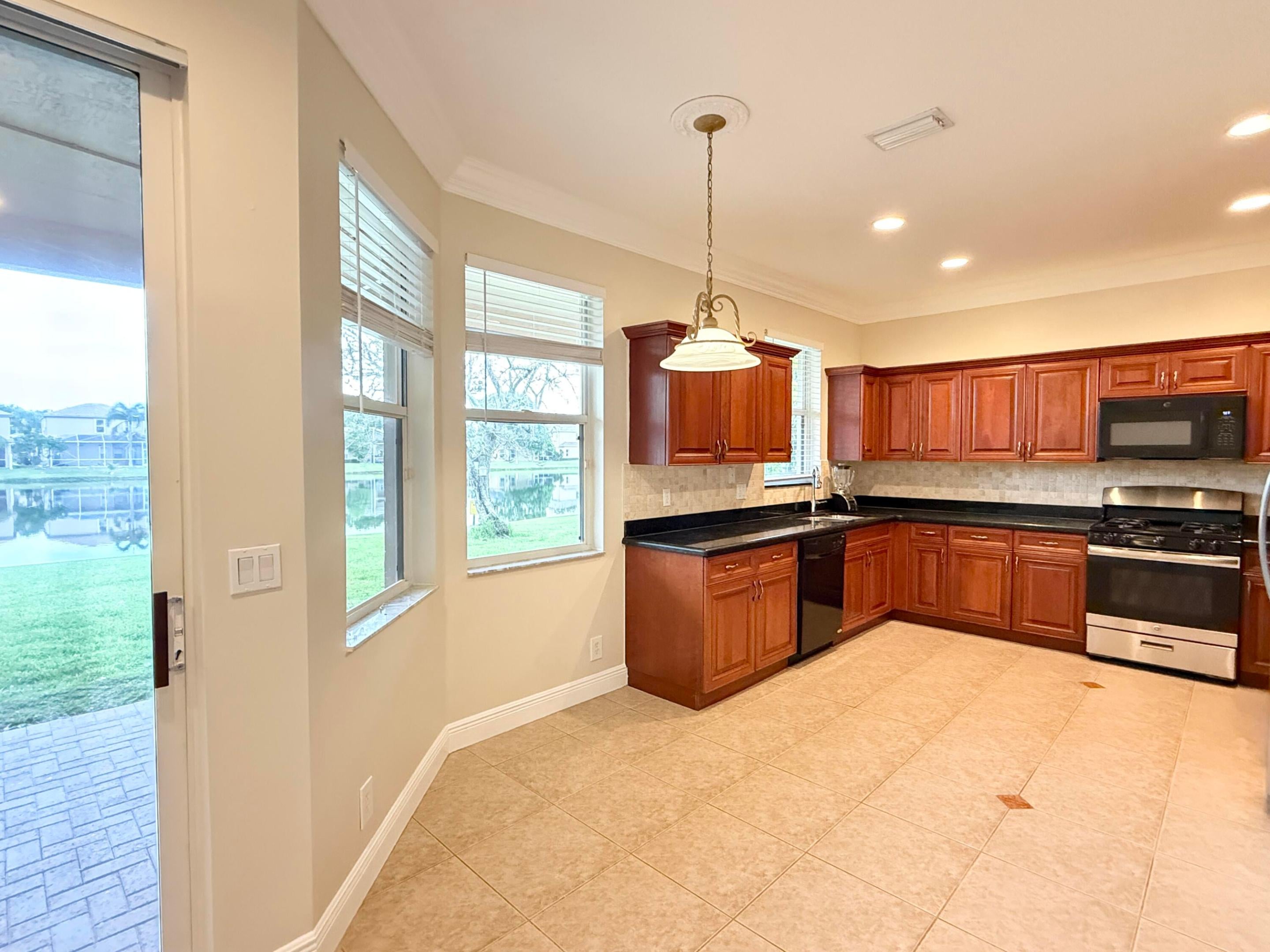 Properties 10395 Little Mustang Way