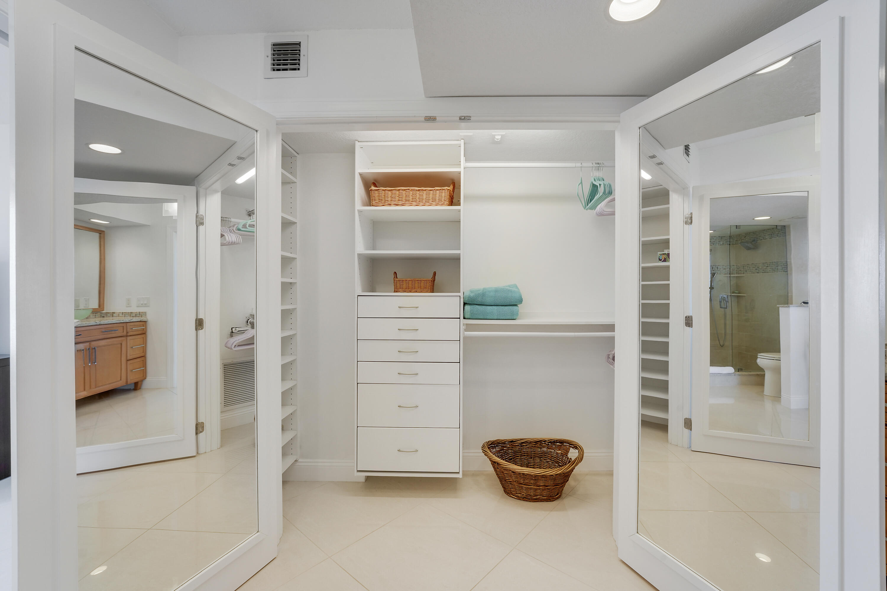 OCEAN TRAIL CONDO III - Residential