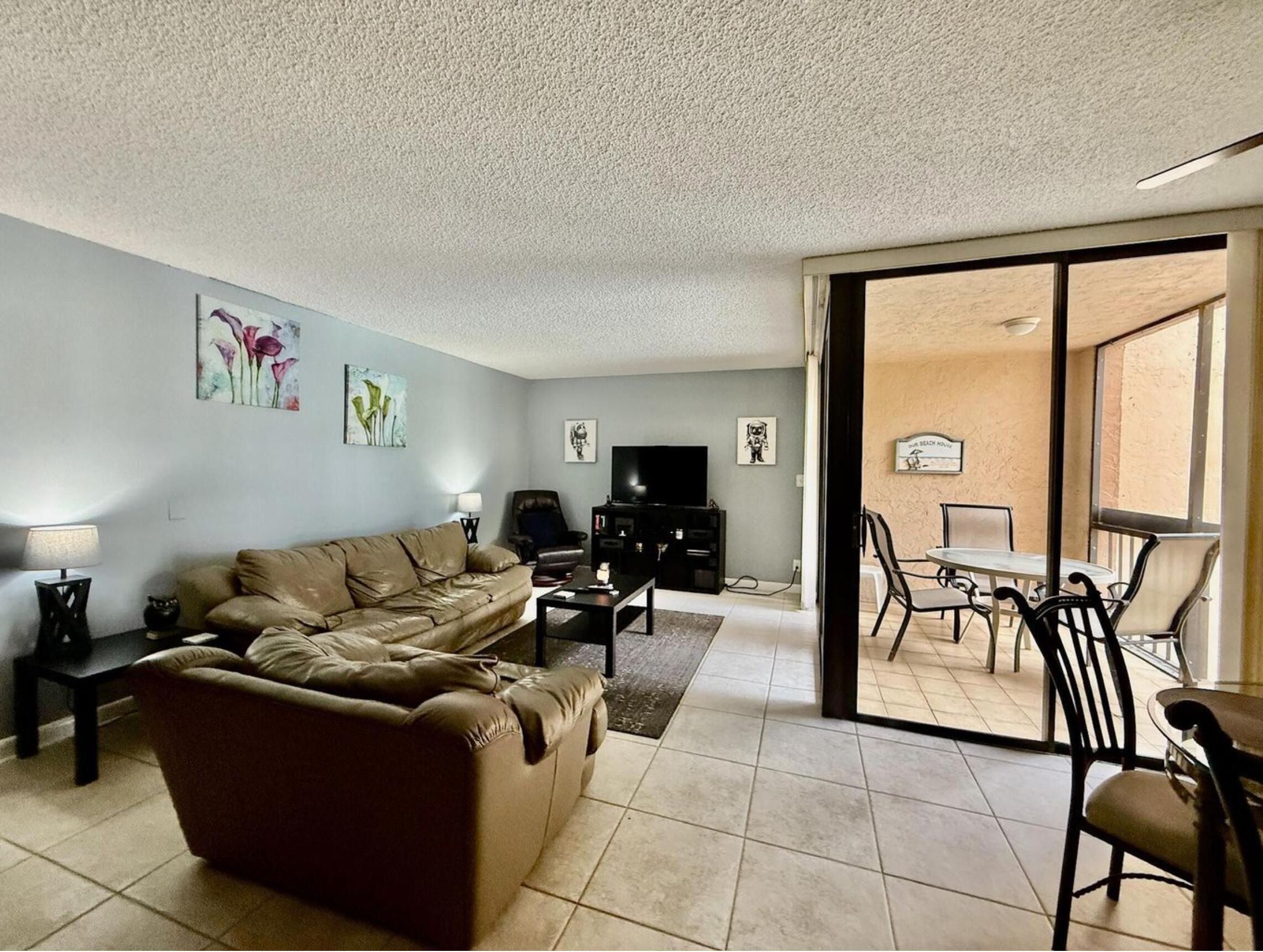 LAVERS DELRAY RACQUET CLUB CONDO - Residential Lease