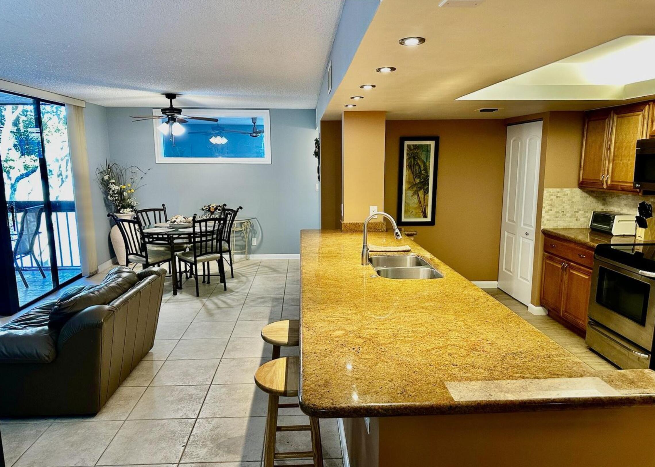 LAVERS DELRAY RACQUET CLUB CONDO - Residential Lease