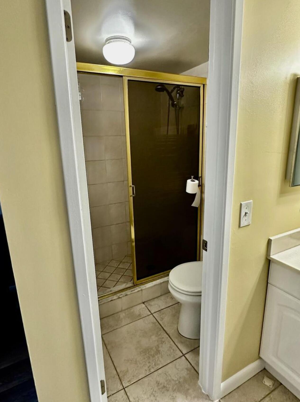 LAVERS DELRAY RACQUET CLUB CONDO - Residential Lease