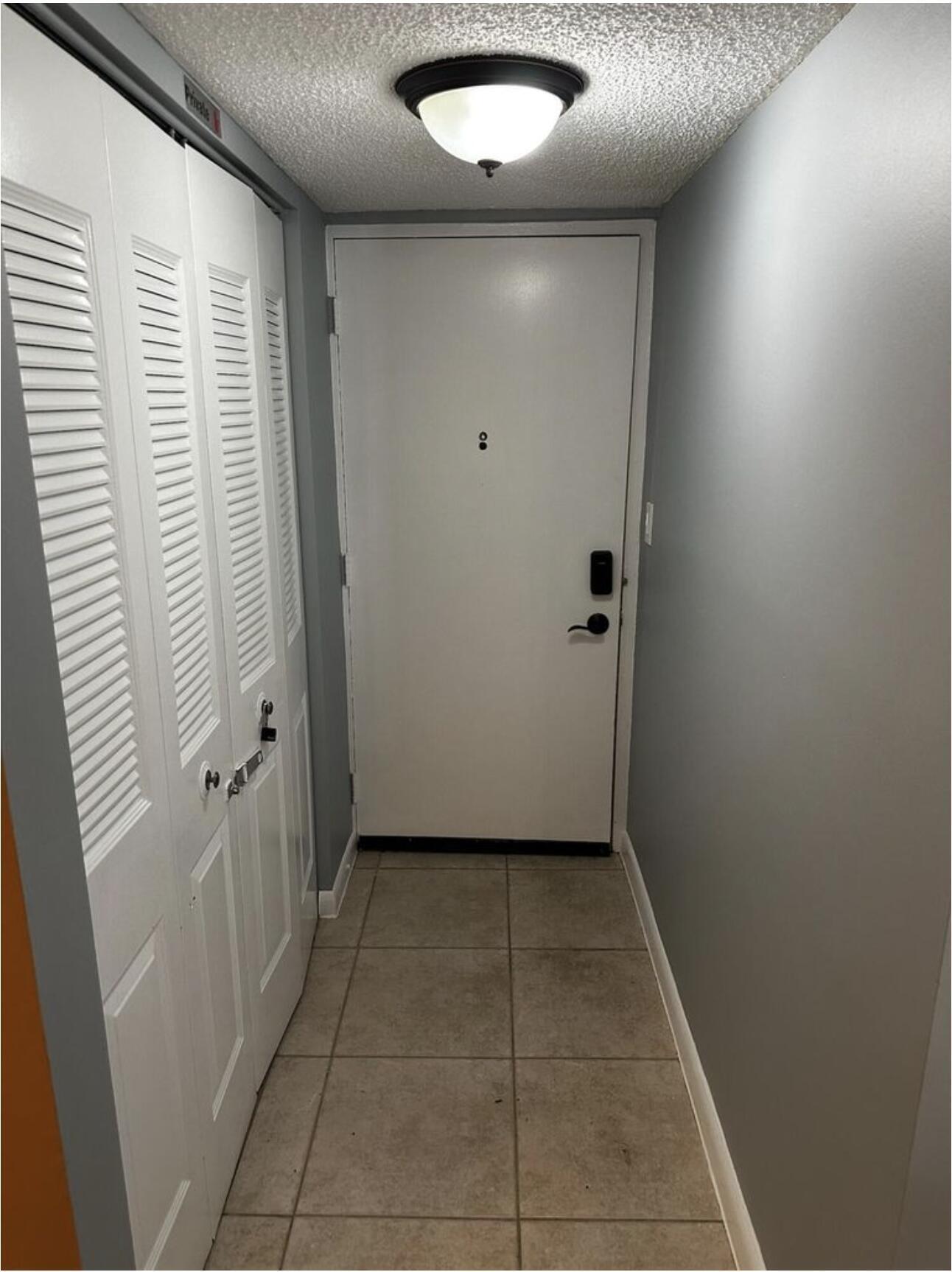 LAVERS DELRAY RACQUET CLUB CONDO - Residential Lease