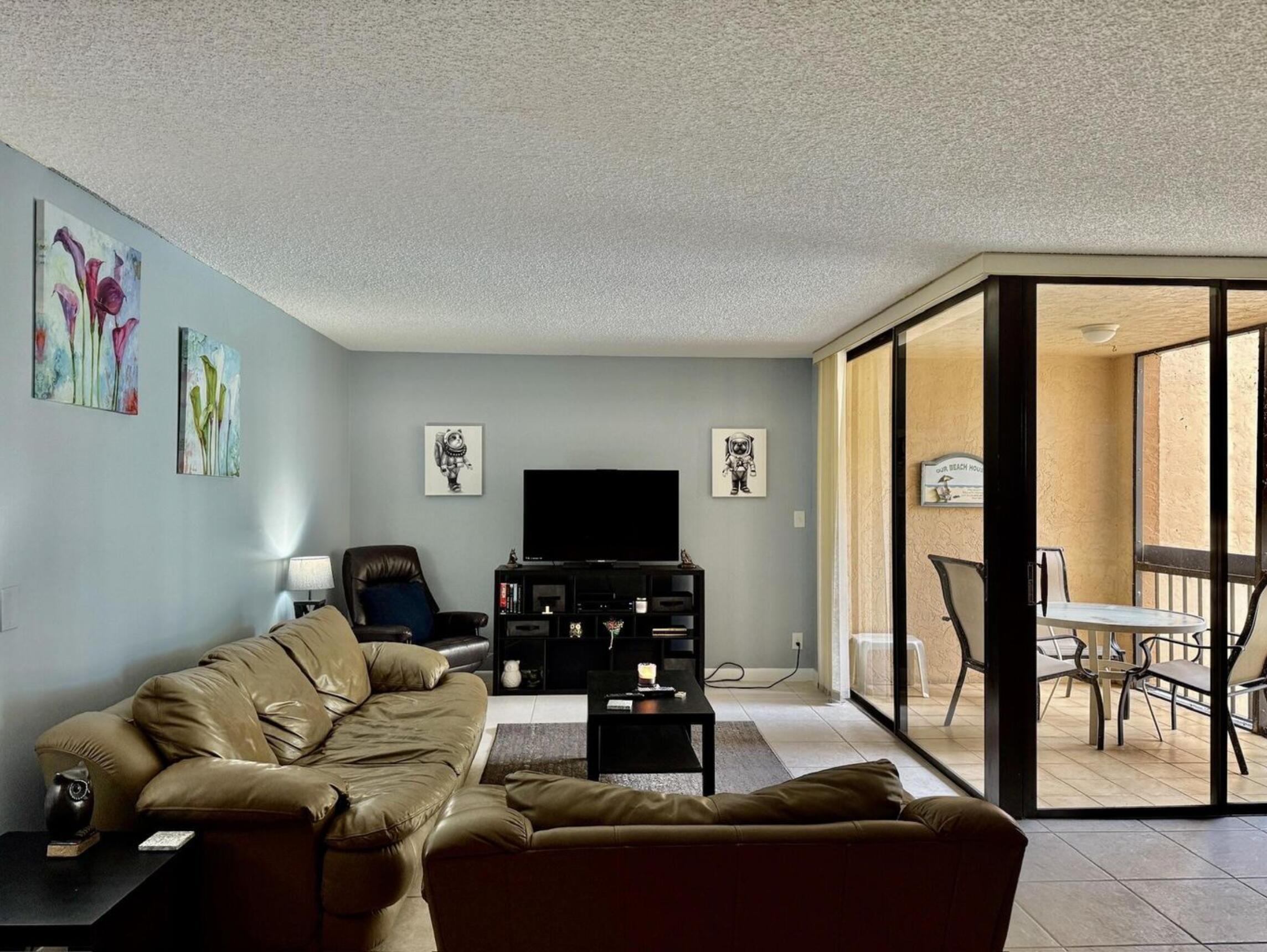 LAVERS DELRAY RACQUET CLUB CONDO - Residential Lease