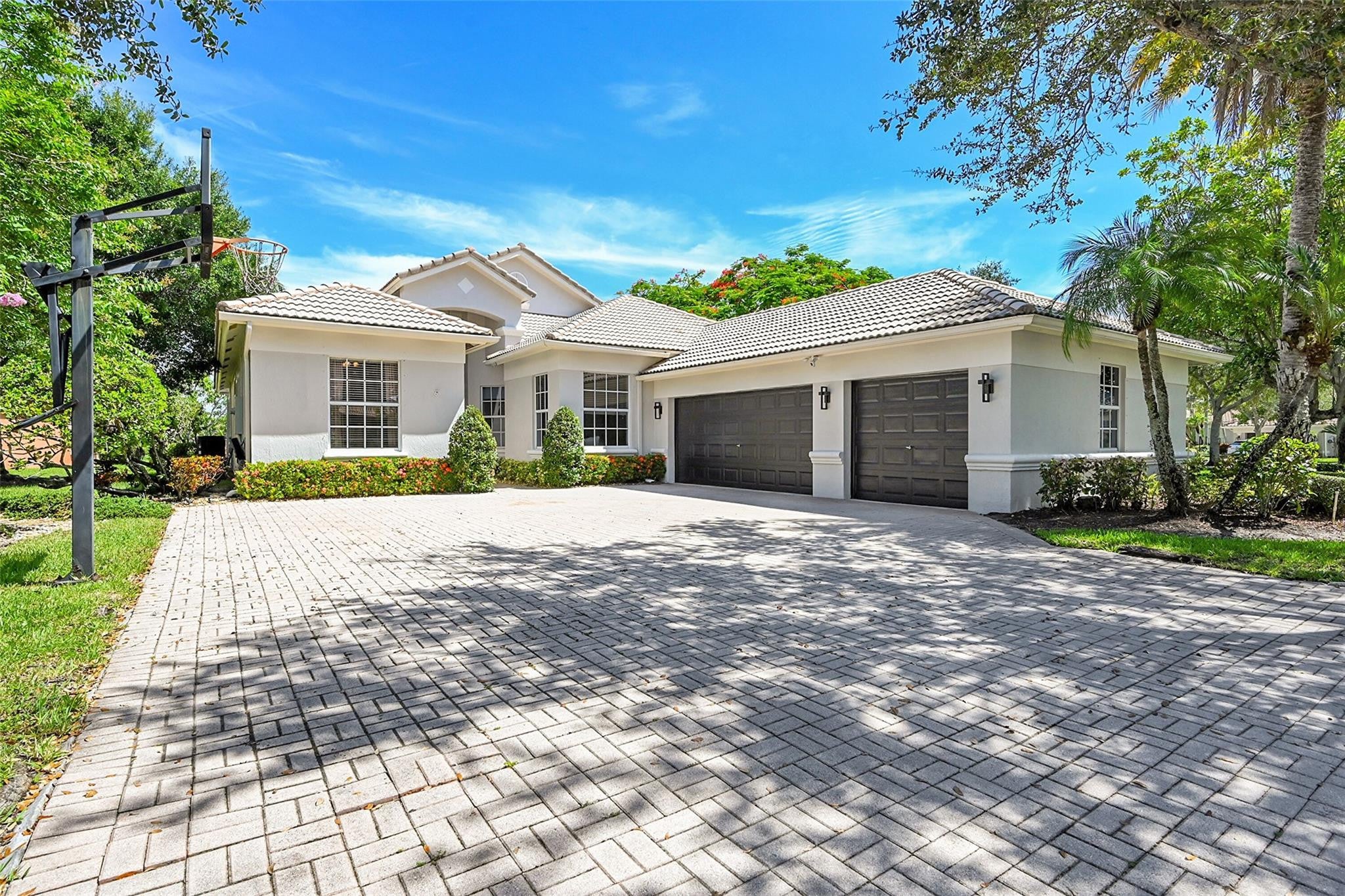 11163 NW 69th Place