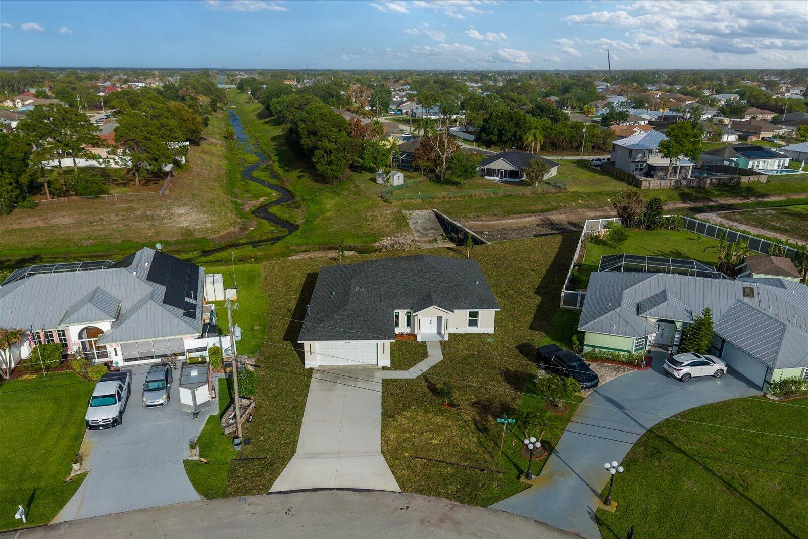 PORT ST LUCIE SECTION 33 - Residential