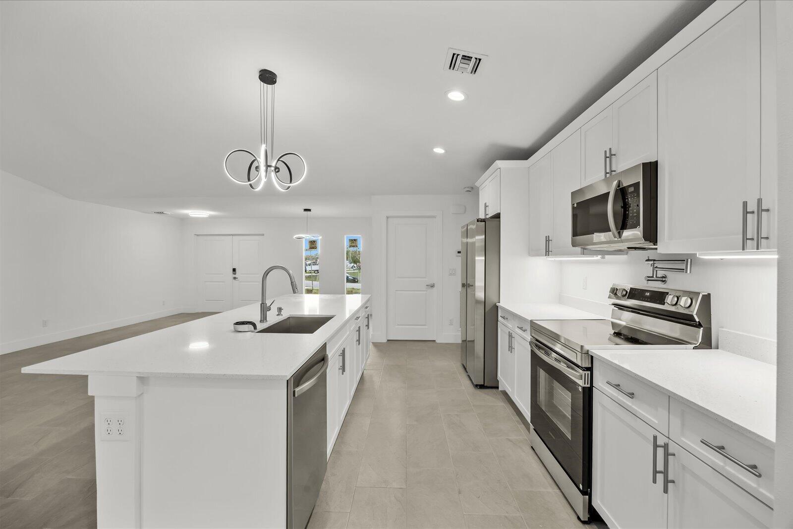 PORT ST LUCIE SECTION 33 - Residential