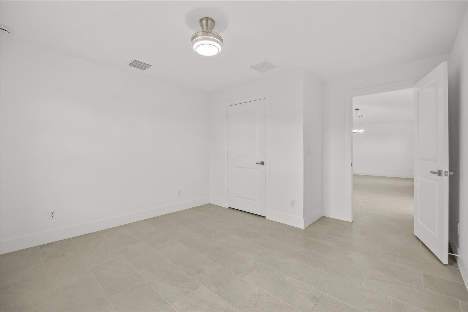 PORT ST LUCIE SECTION 33 - Residential