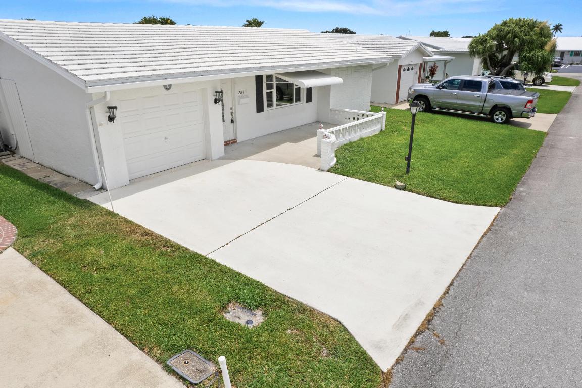 PALM BEACH LEISUREVILLE SEC 7 - Residential